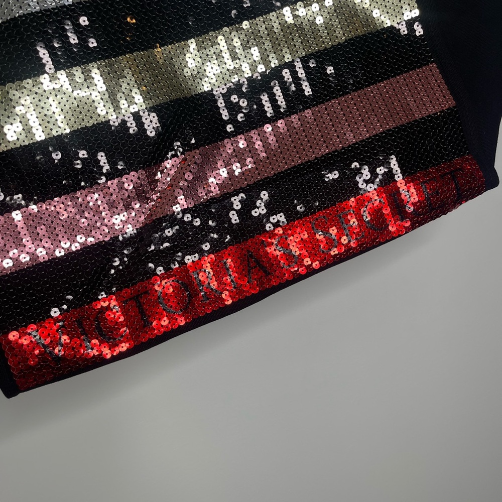 Victoria's Secret Black Friday limited edition sequin stripe tote bag - Picture 2 of 5